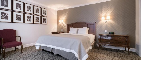 Woodcrest Hotel Cupertino image 17
